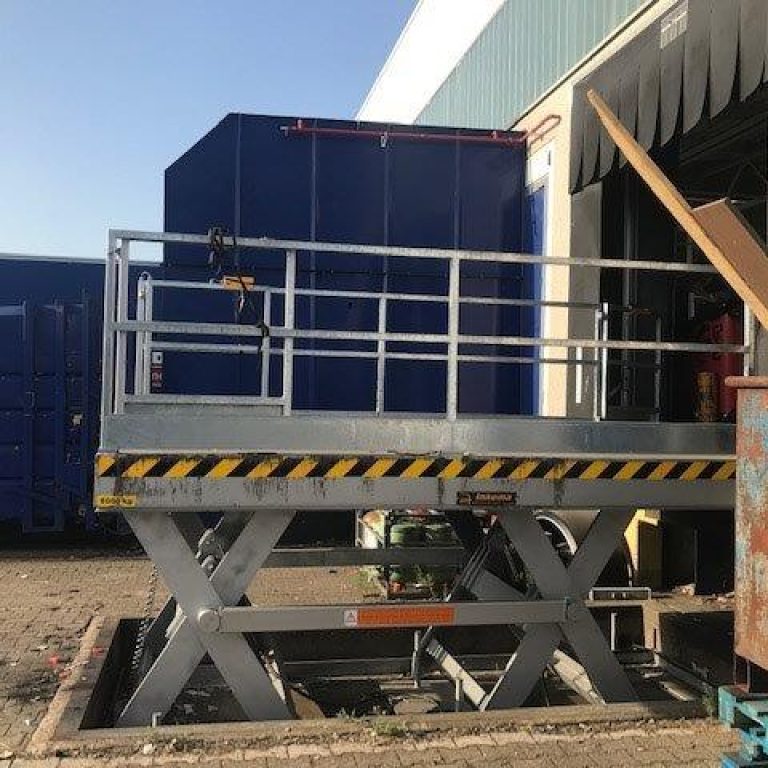 permet l'entrée des nacelles et chariots sur plateforme logistique sans accès de plein pied