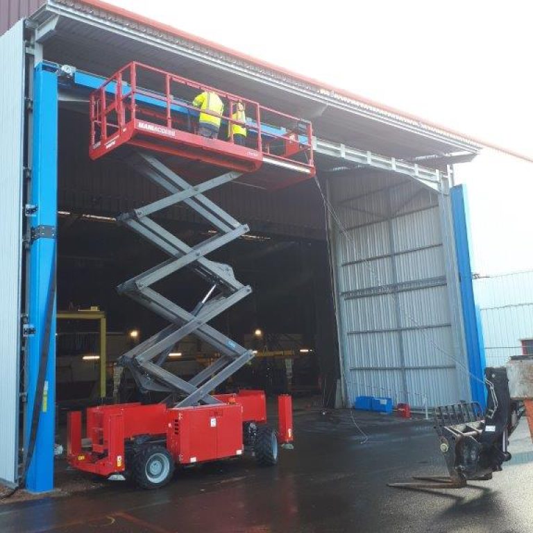 porte souple maviflex grande dimensions largeur 12m hauteur 5m en cours de pose